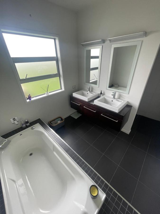 Titoki Grove Apartment Кеймбридж Екстериор снимка